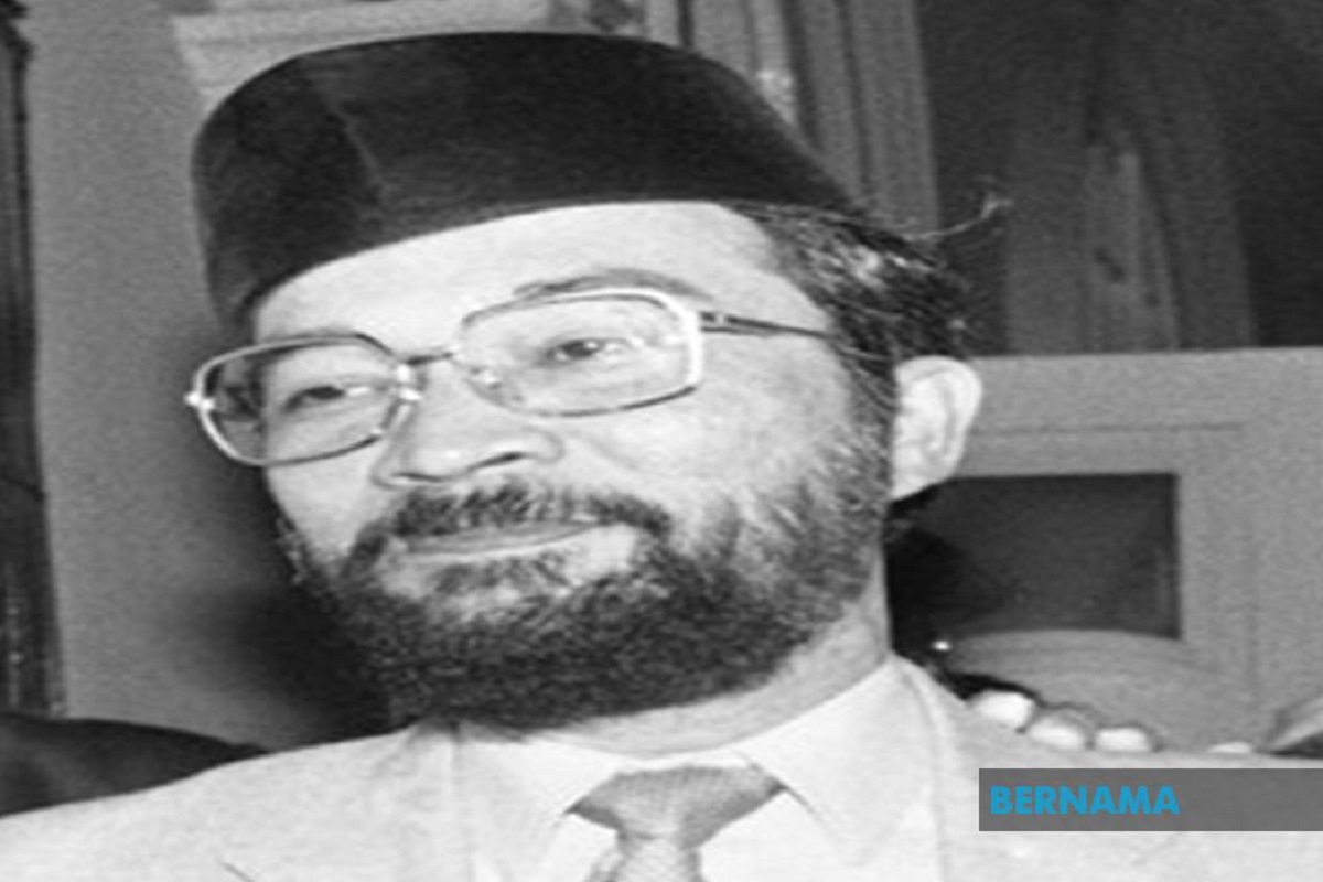 Former culture, youth and sports minister Mokhtar Hashim dies